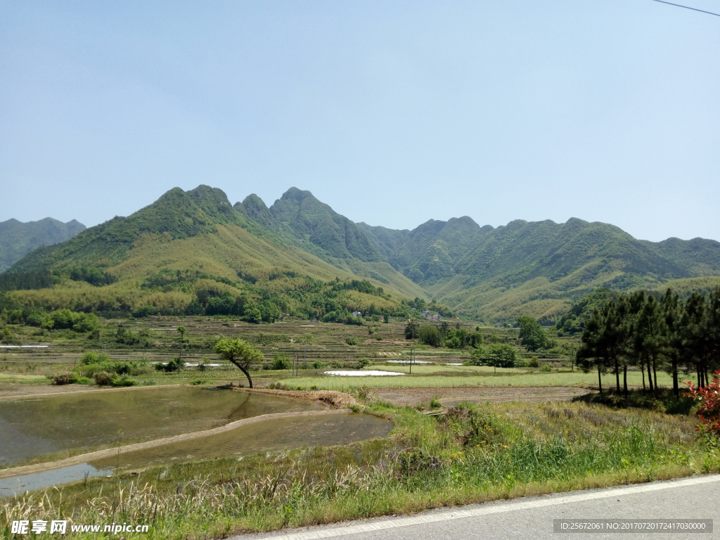 大地山河