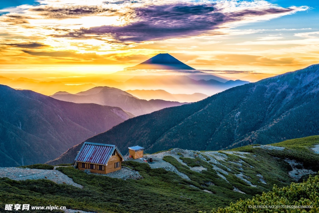 悬崖边上的小屋