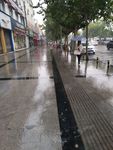 下雨天的街道