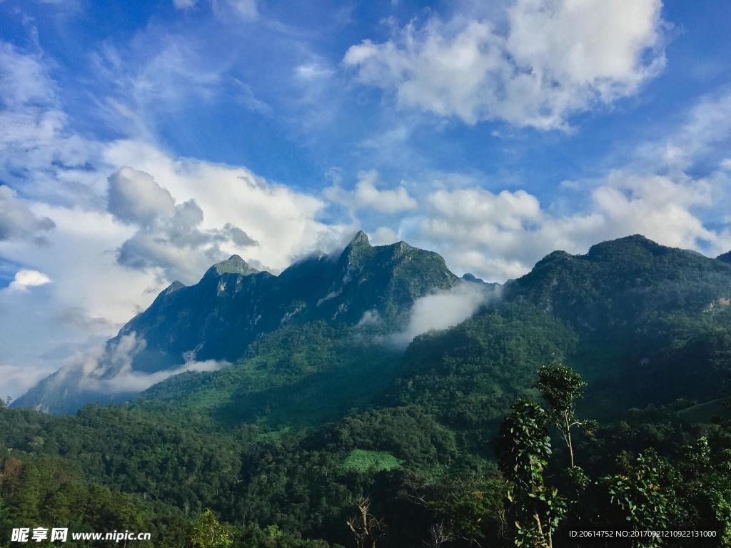 高山美景