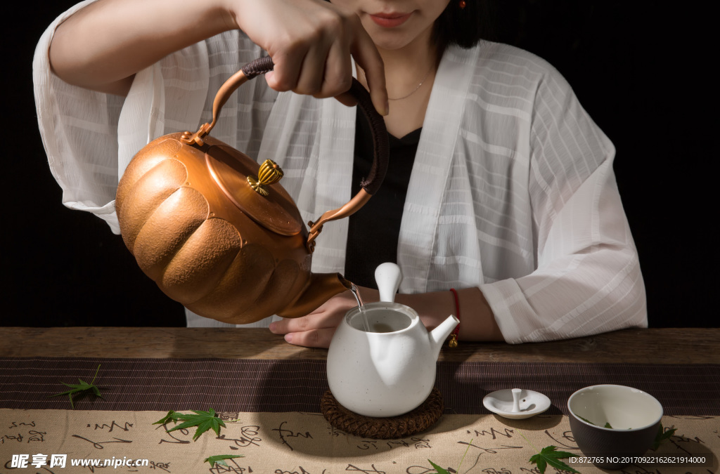 古典铜器  茶道摄影  茶壶