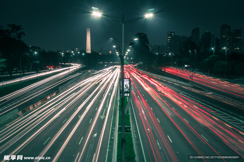 道路夜景