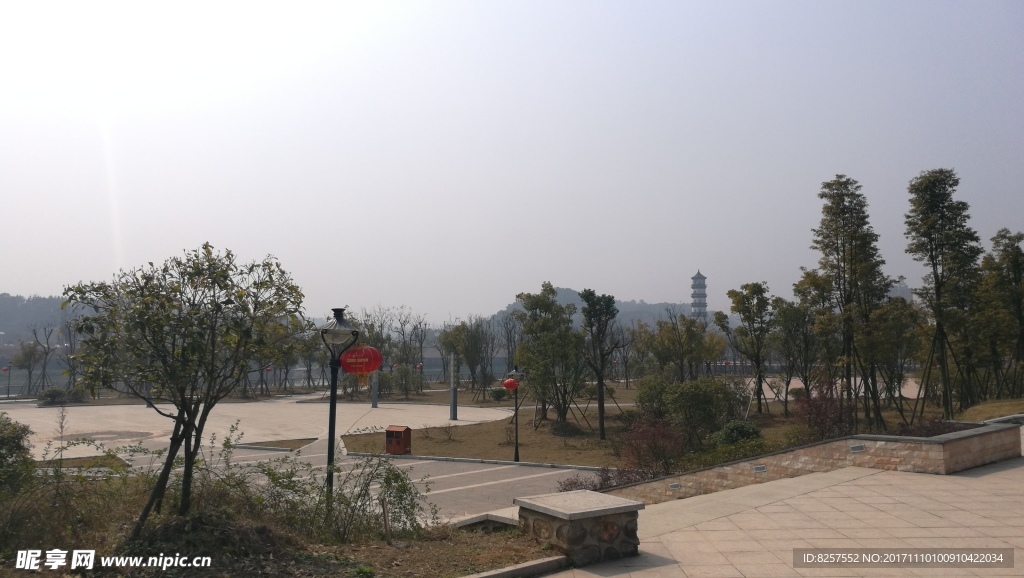縣城的濱江公園