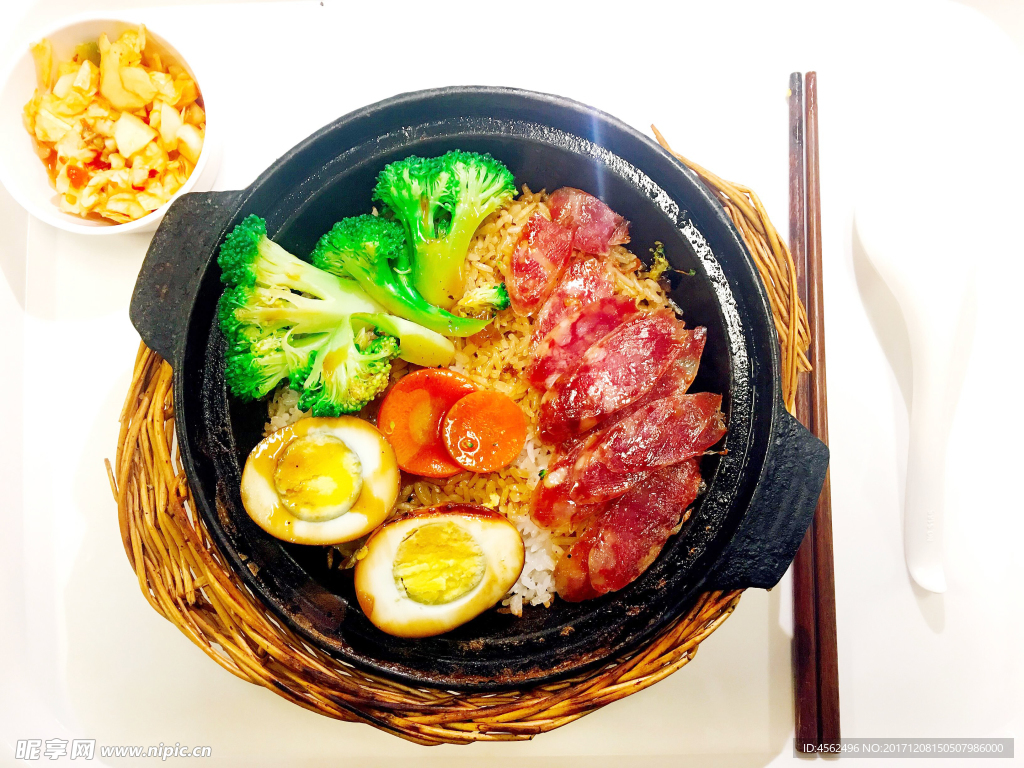 臘腸蓋飯