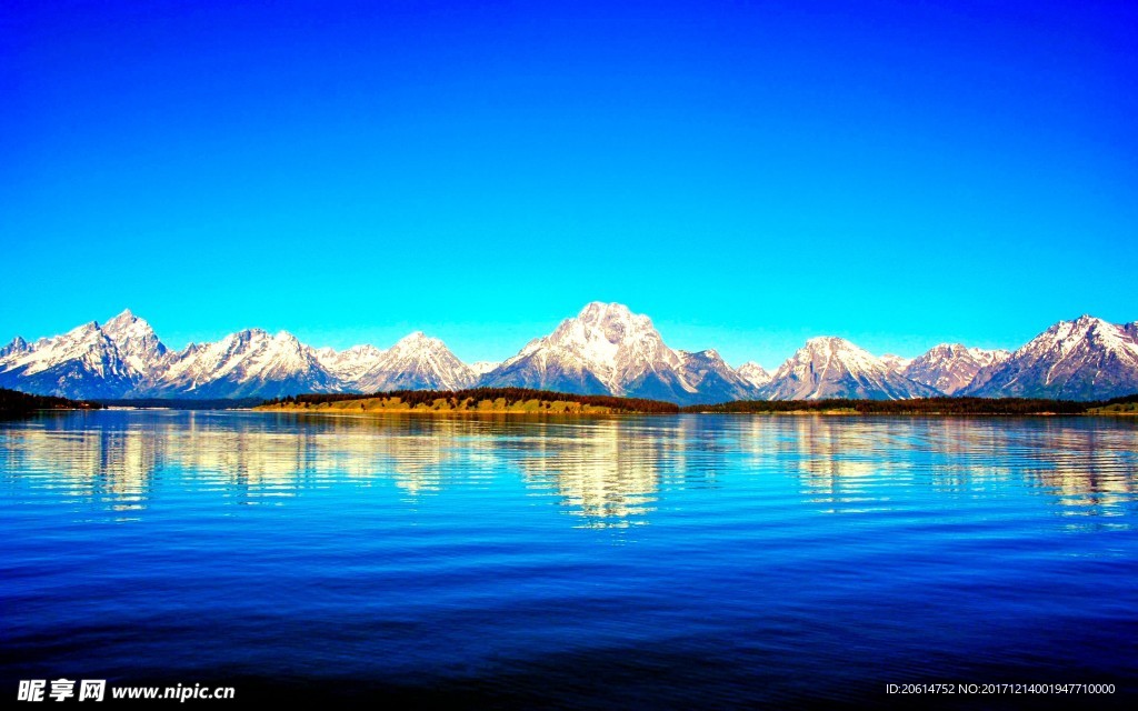 美麗的湖泊風景