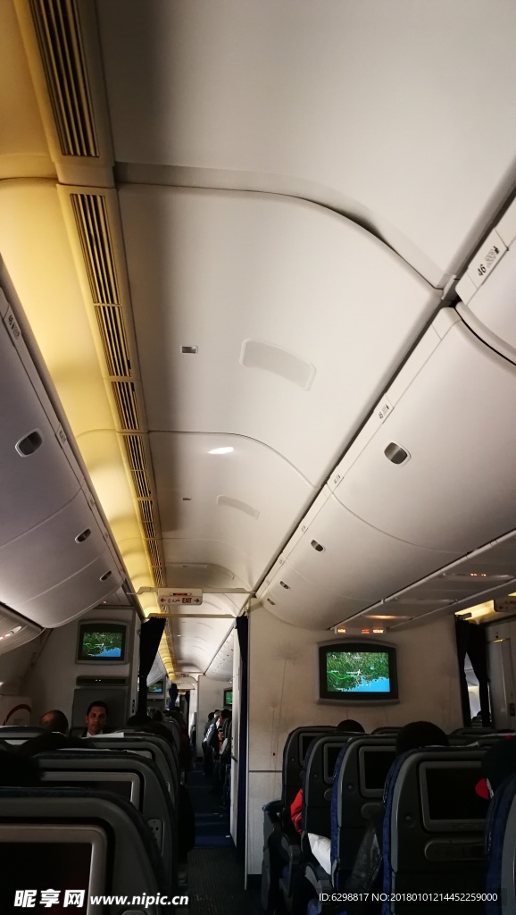 客機(jī)機(jī)艙