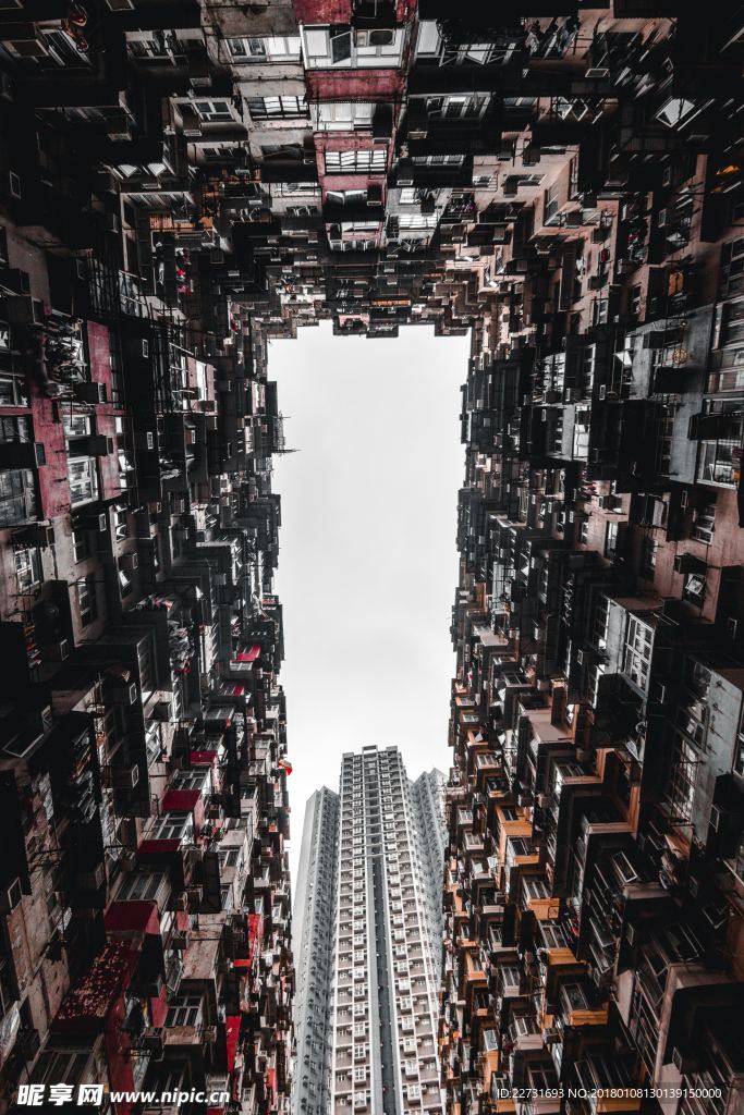 仰望天空背景圖片