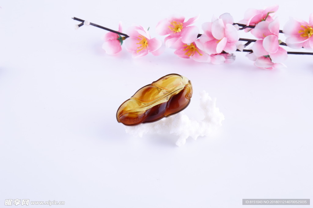 陳萬福 琥珀