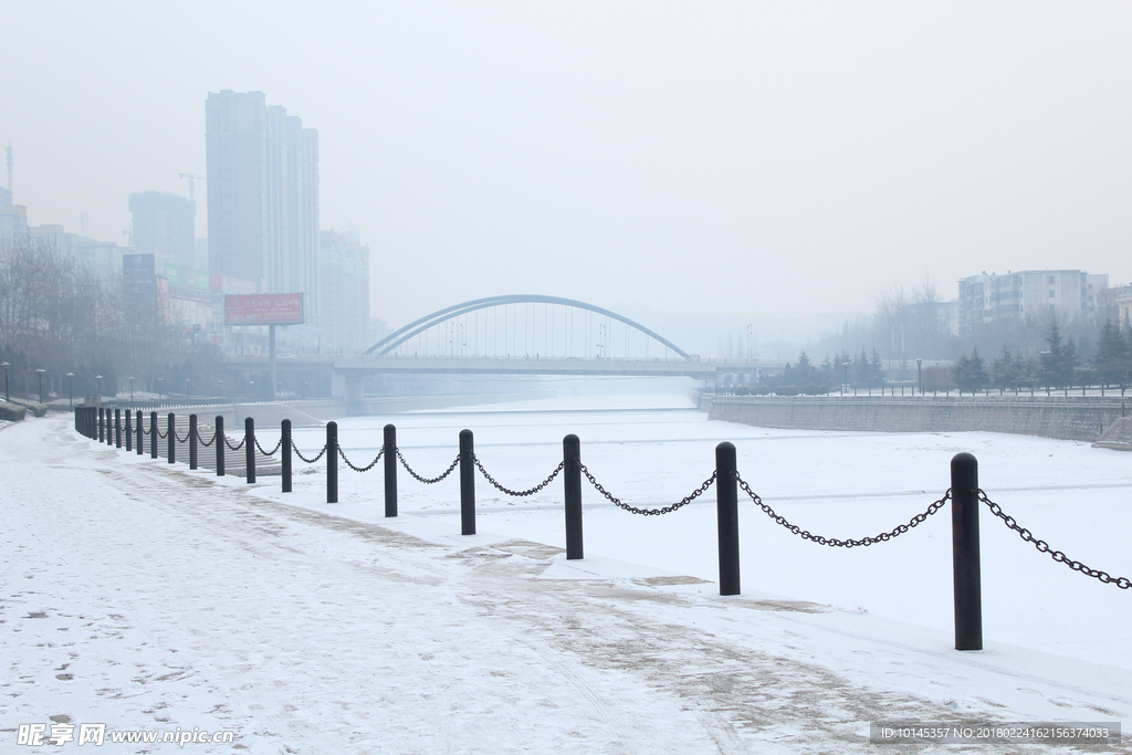 桃河雪景