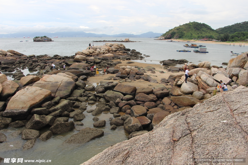 巽寮灣海岸風景 海岸礁石 礁石