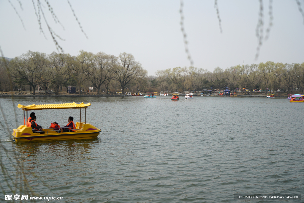 沈陽(yáng)北陵公園 湖 游船