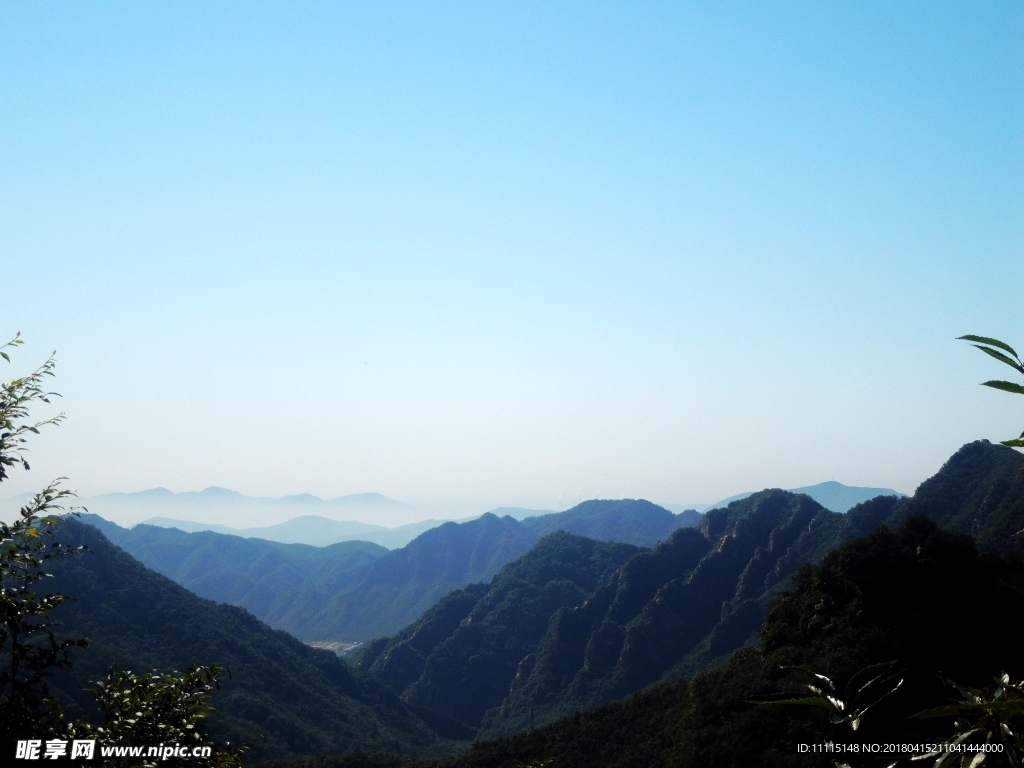 群山