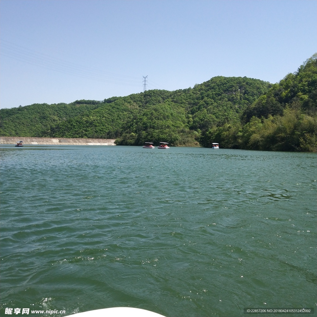 湖光山色