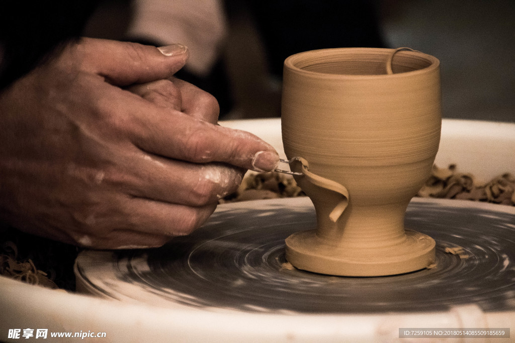 传统制陶手艺
