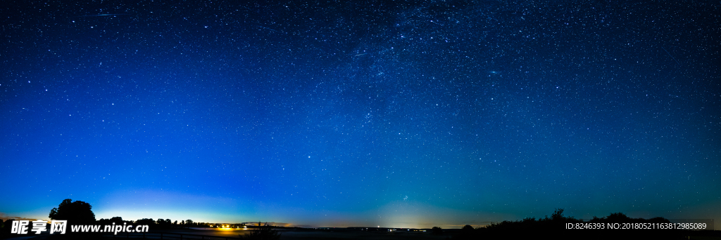 极光璀璨星空