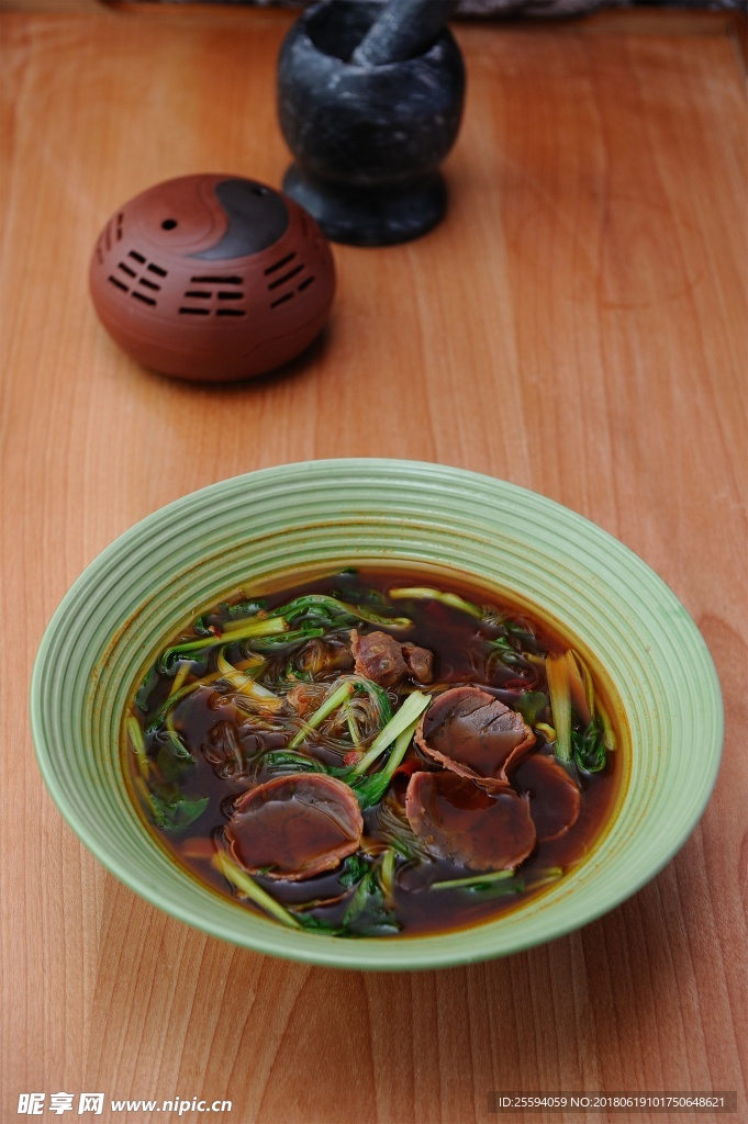 青菜牛肉粉絲鍋