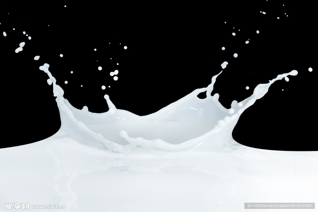 喷溅的牛奶高清图片