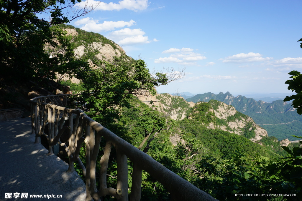 丹东凤凰山 栈道 风景