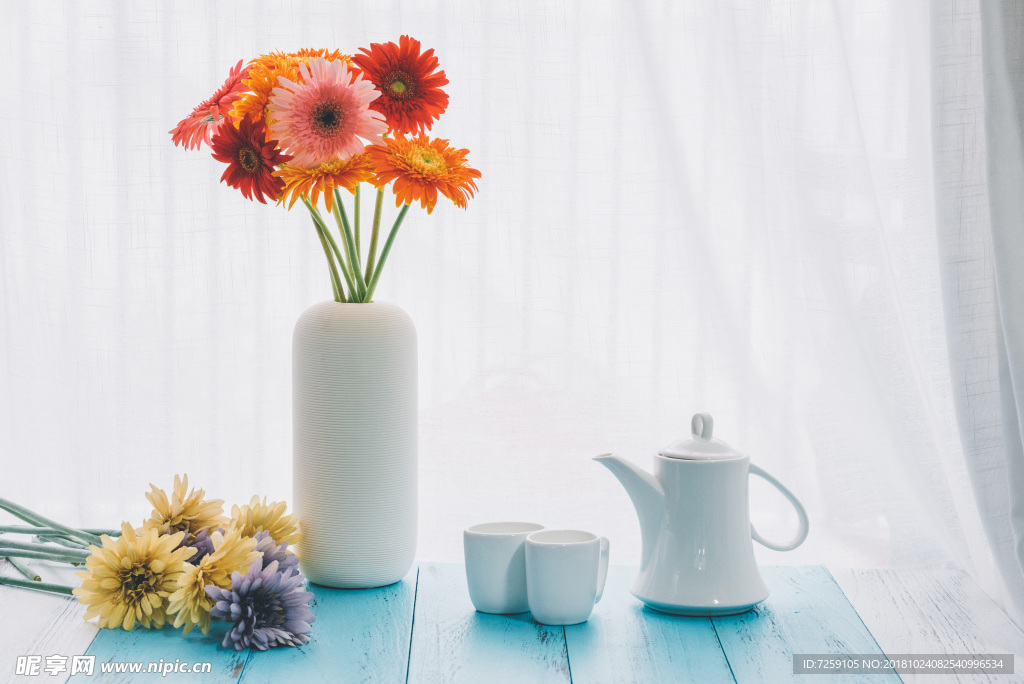 花瓶與茶具
