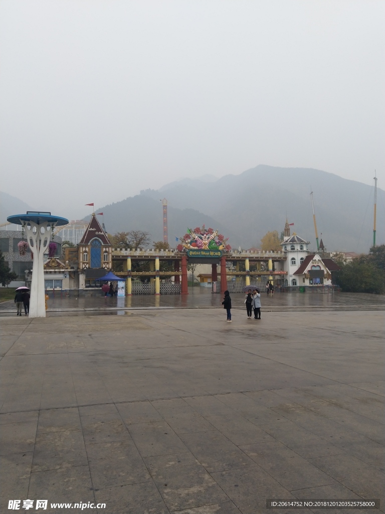 雨天的公園風景