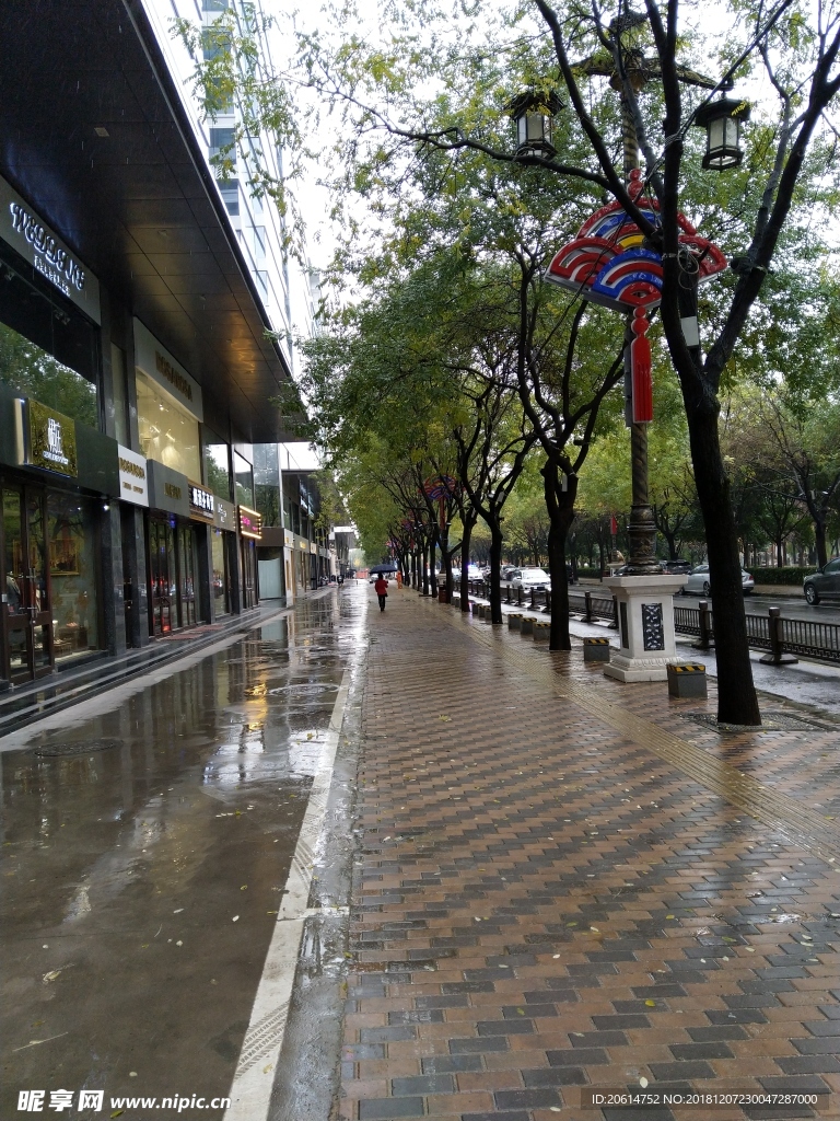 雨天的街道風(fēng)景
