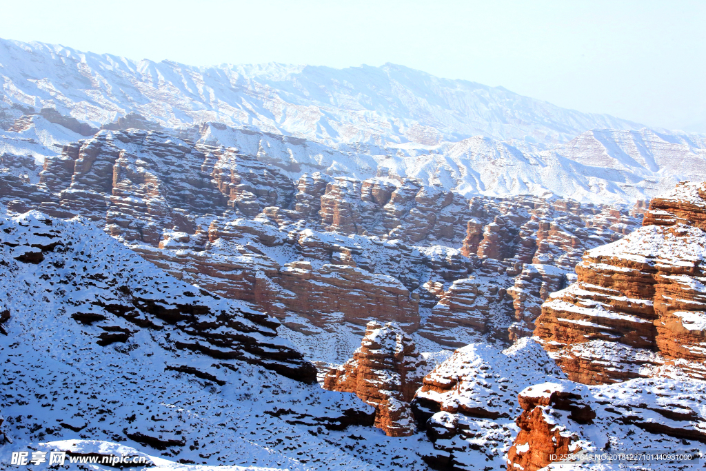 丹霞雪景