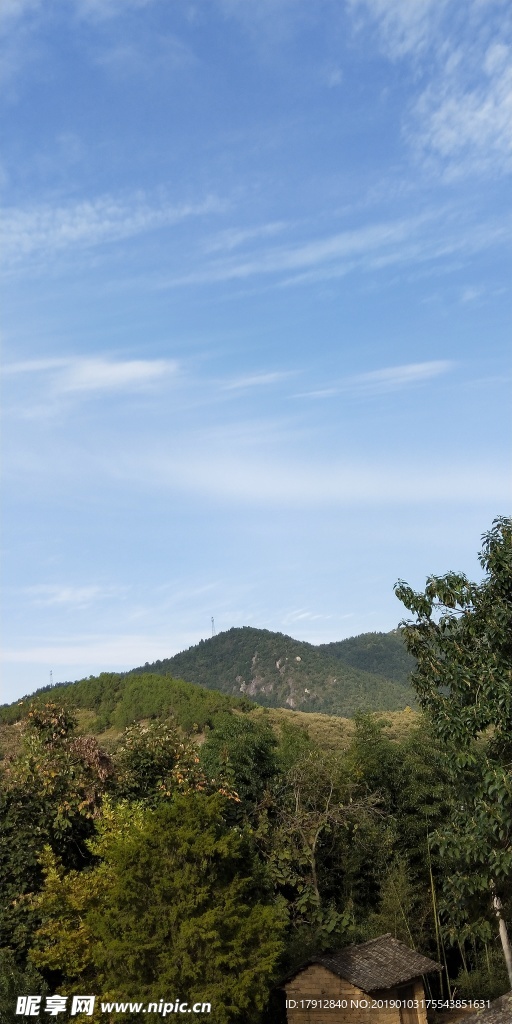 藍(lán)天白云