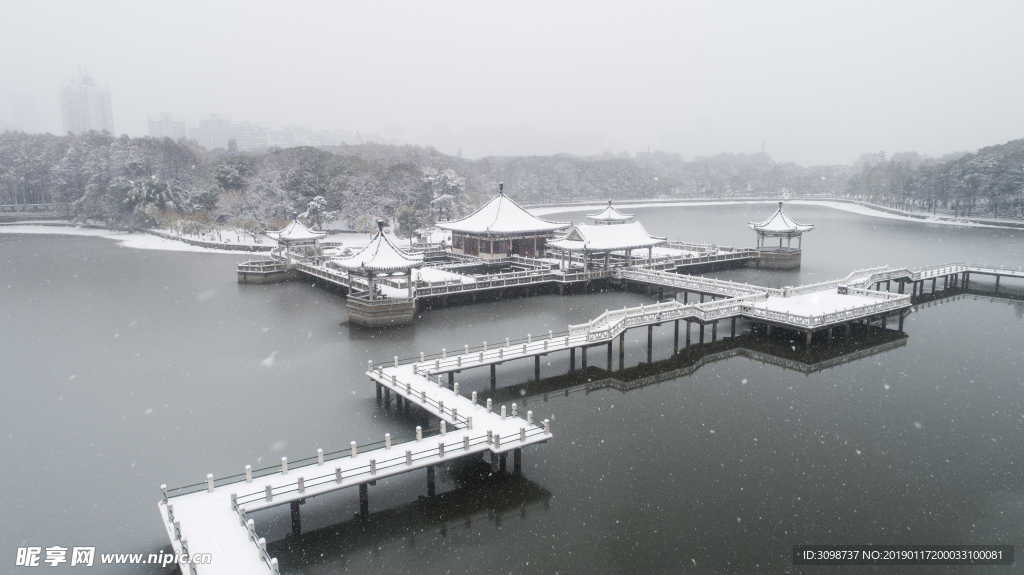 武漢東湖雪景航拍