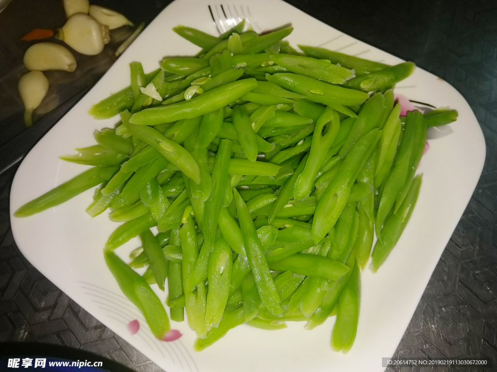 盤子里的豆角