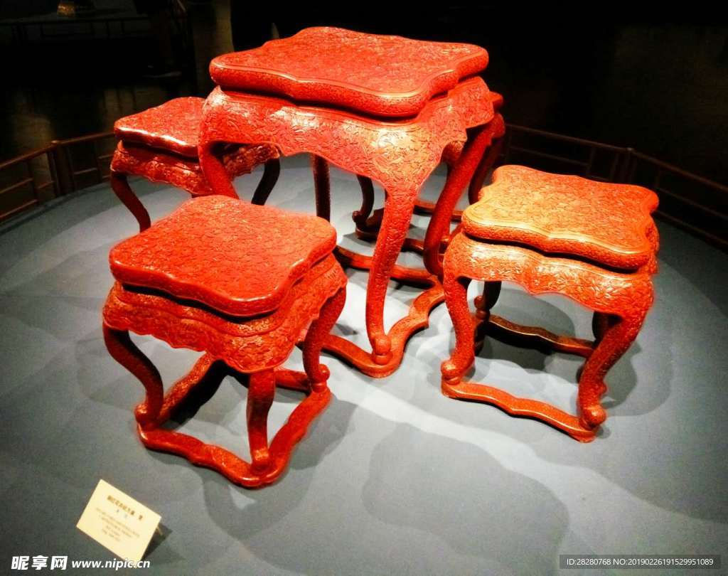 紅色古代家具