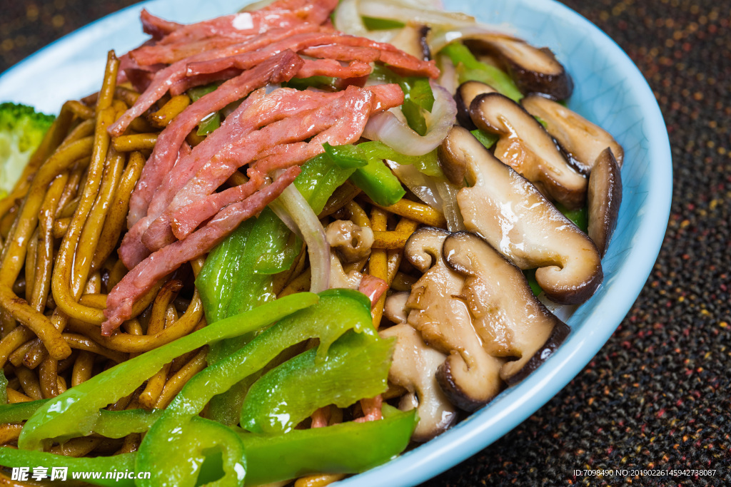肉絲炒面