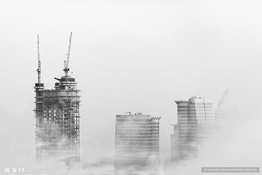 霧里的建筑