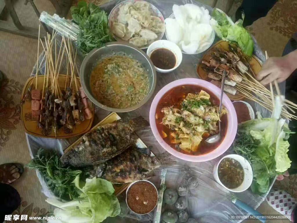 美食大餐