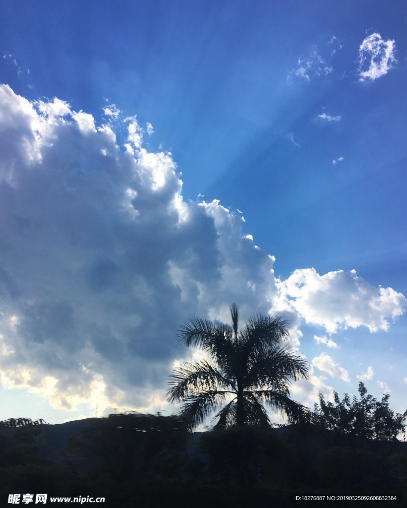 天空