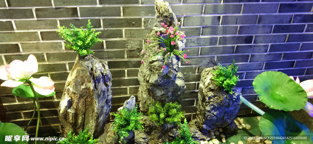 人造荷花