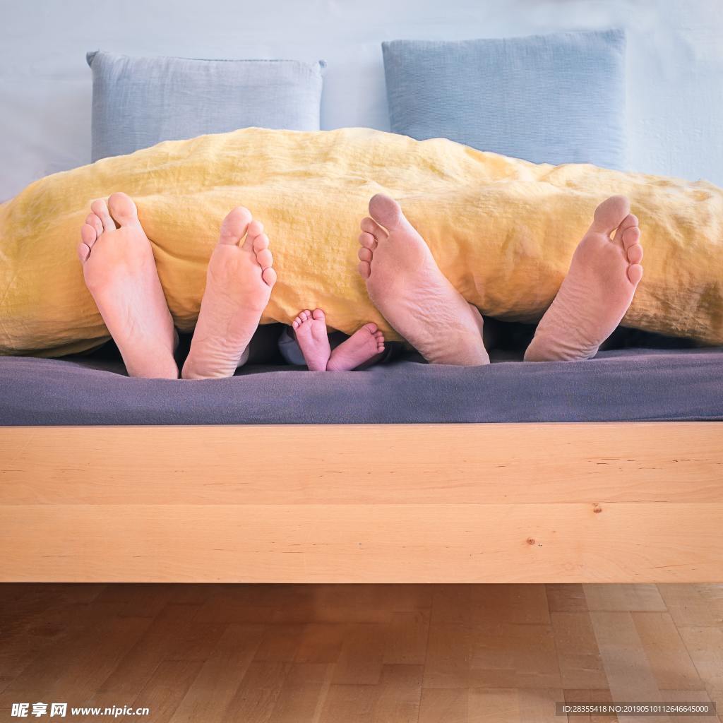三口之家