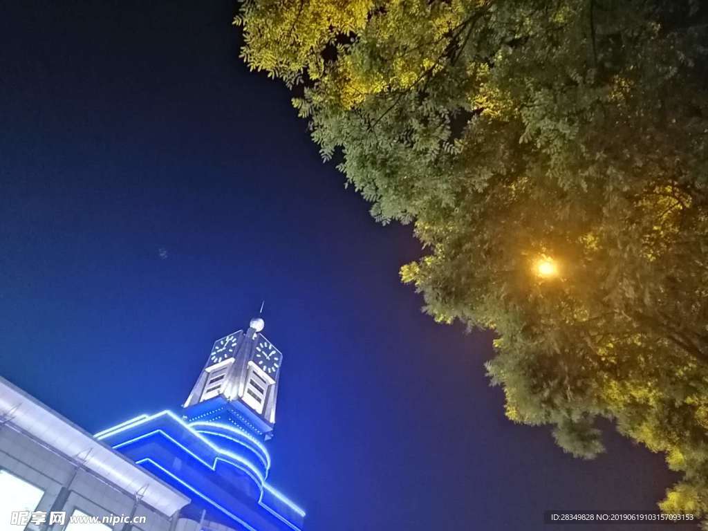 夏夜時空