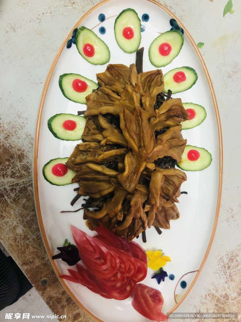 茶樹菇燒鴨掌
