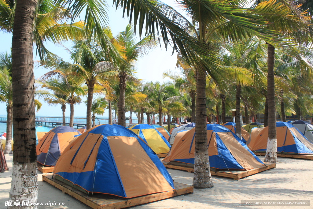 三亚沙滩帐篷营地