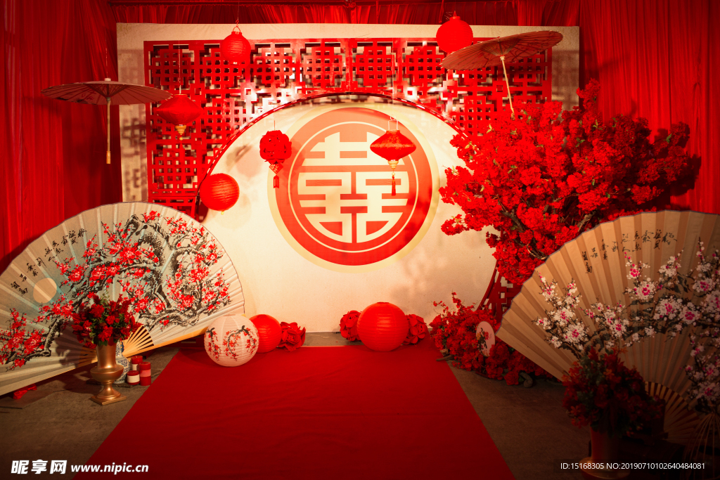 中国风婚礼舞台布置