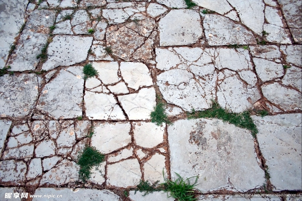 古代石頭路面（赫瓦爾島）