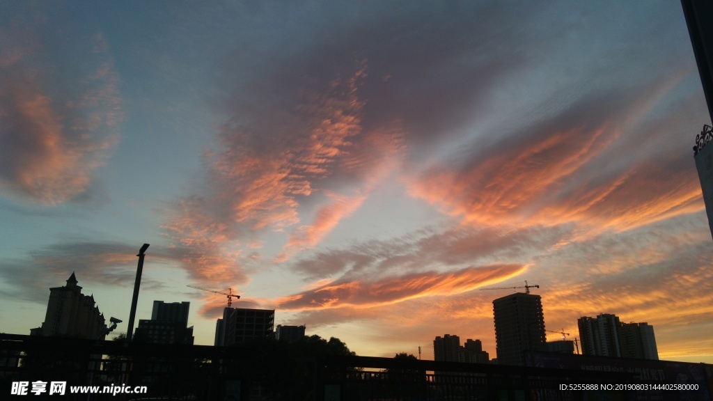 夕陽西下