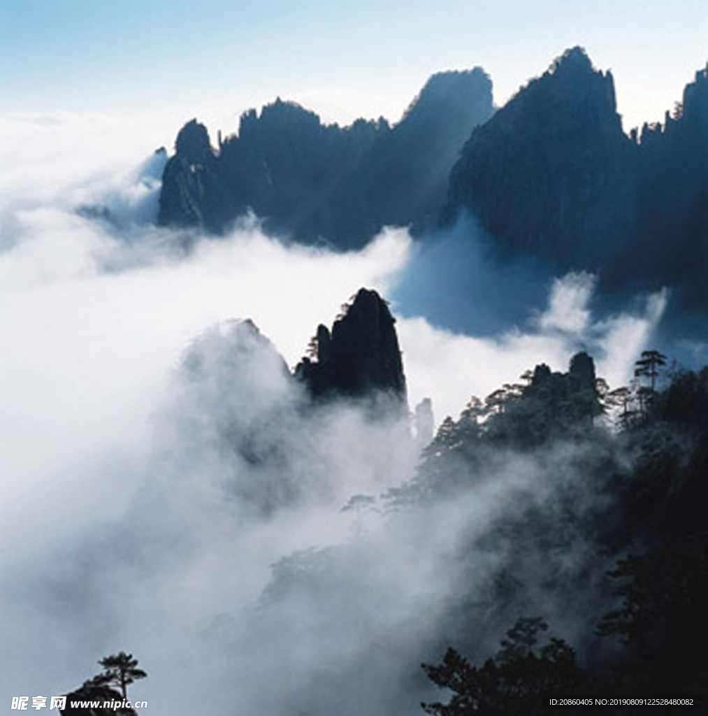 山林 大山 樹林 郊區(qū) 藍天