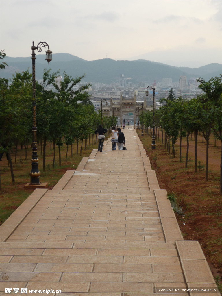 云南 楚雄  旅游 園林 階梯