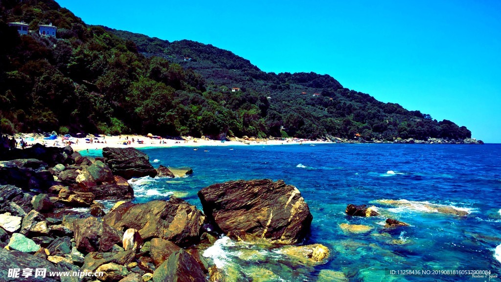 海邊沙灘休閑海水礁石