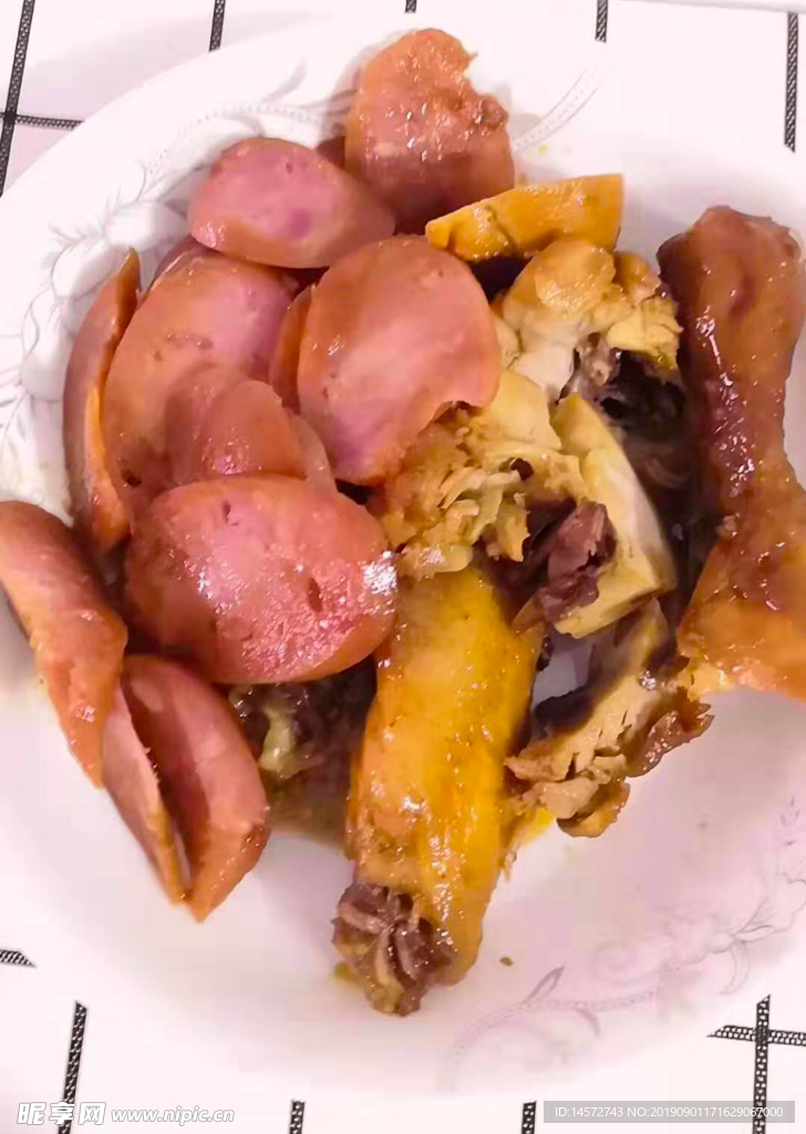 雞翅火腿腸圖