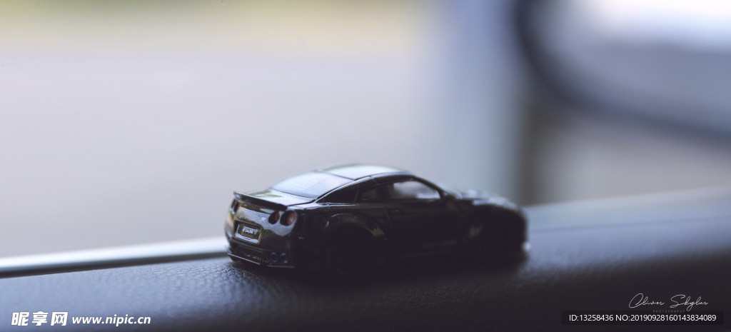 黑色汽車車模背景