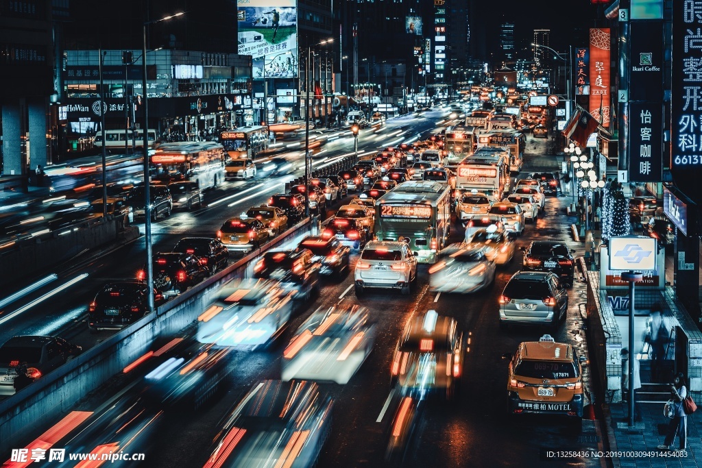 城市夜景車流燈光背景
