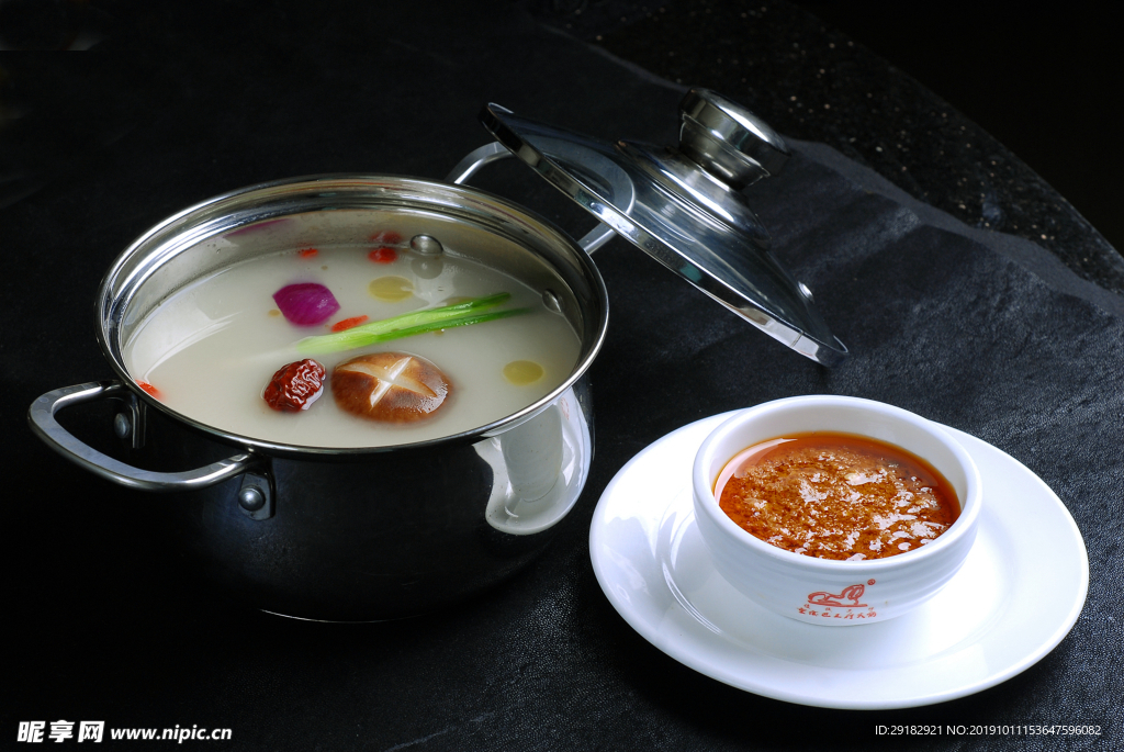 仔飄香沙爹湯