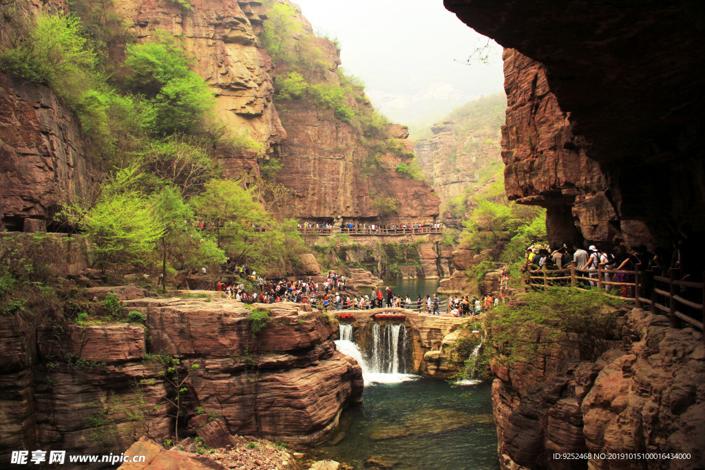 云台山红石峡